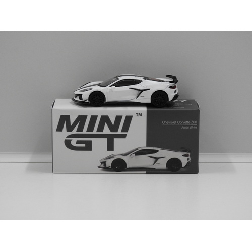1:64 Chevrolet Corvette Z06 (Artic White) (Opened, Unsealed)