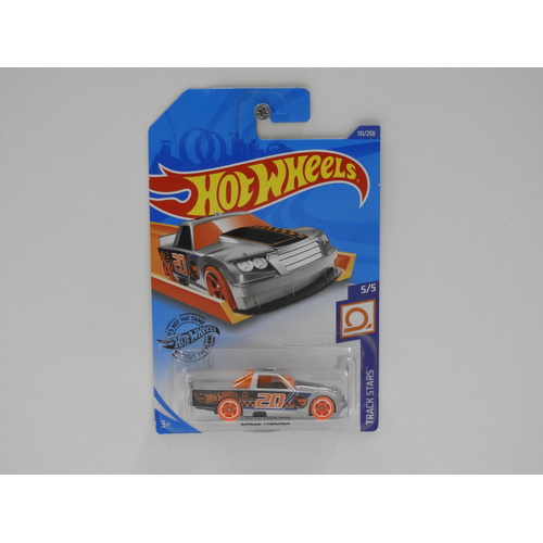1:64 Circle Trucker - Hot Wheels 2020 Treasure Hunt Long Card