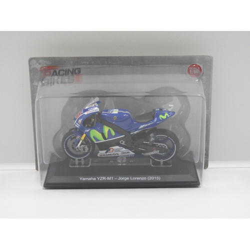 1:18 Yamaha YZR-M1 2015 #99 (Jorge Lorenzo) Issue #06