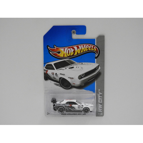 1:64 Dodge Challenger Drift Car - Hot Wheels 2013 Treasure Hunt Long Card