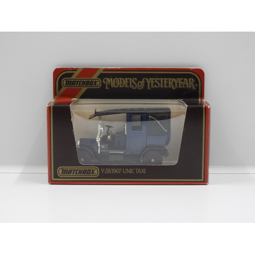 1:42 1907 Unic Taxi (Blue/Black)