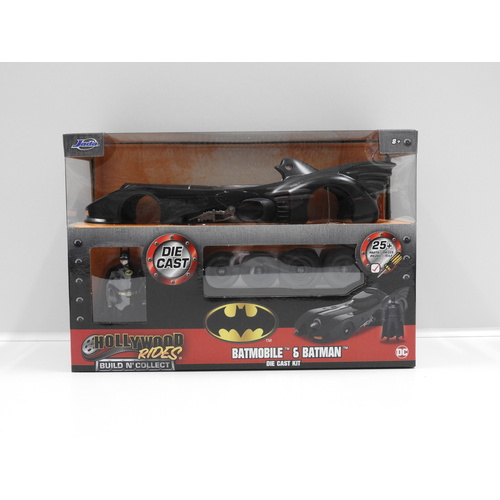 1:24 1989 Batmobile & Batman "Batman" - Build N' Collect