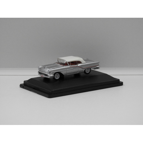 1:87 1957 Oldsmobile 88 Convertible (Closed) (Juneau Gray/Accent Red/White)