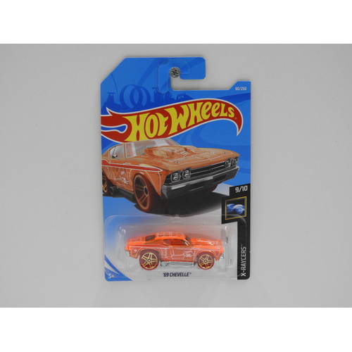 1:64 1969 Chevelle - Hot Wheels 2019 Treasure Hunt Long Card