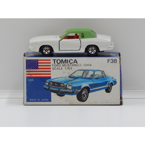 1:63 Ford Mustang ll Ghia (White with Green Roof) - Made in Japan