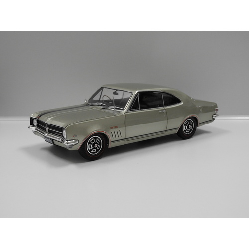 1:18 Holden HK Monaro GTS 327 (Silver Mink)