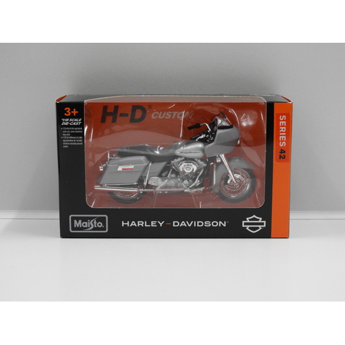 1:18 2002 Harley-Davidson FLTR Road Glide