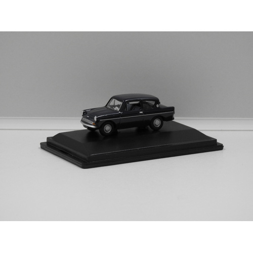 1:76 Ford Anglia (Ambassador Blue)