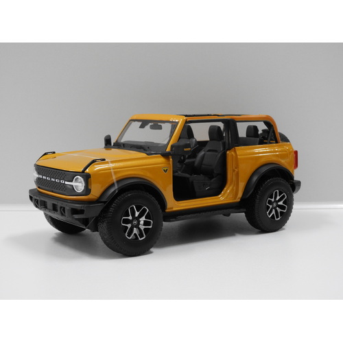 1:18 2021 Ford Bronco Badlands (Orange)