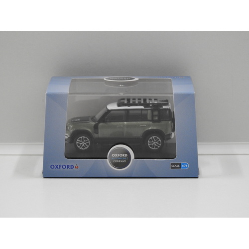 1:76 New Land Rover Defender 110 (Pangea Green)