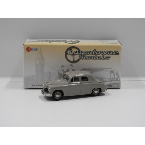 1:43 1952 Singer SM1500 Saloon (Beige)