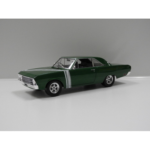 1:18 1969 Chrysler VF Valiant (Green)