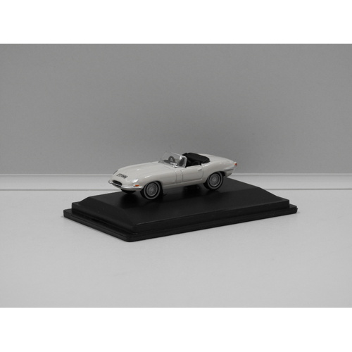 1:76 Jaguar E-Type (White)