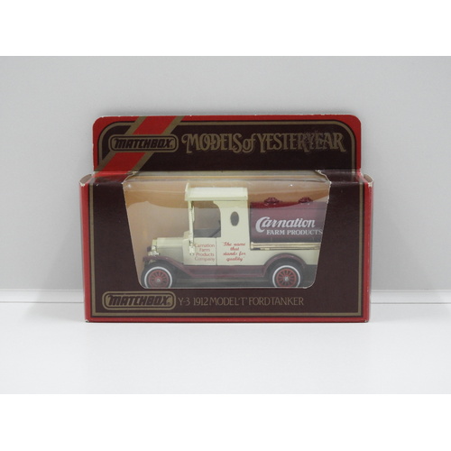 1:35 1912 Ford Model 'T' Tanker "Carnation Farm Products"