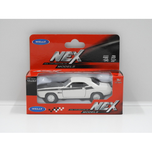 1:43 1970 Dodge Challenger T/A (White/Black) "Pull Back"